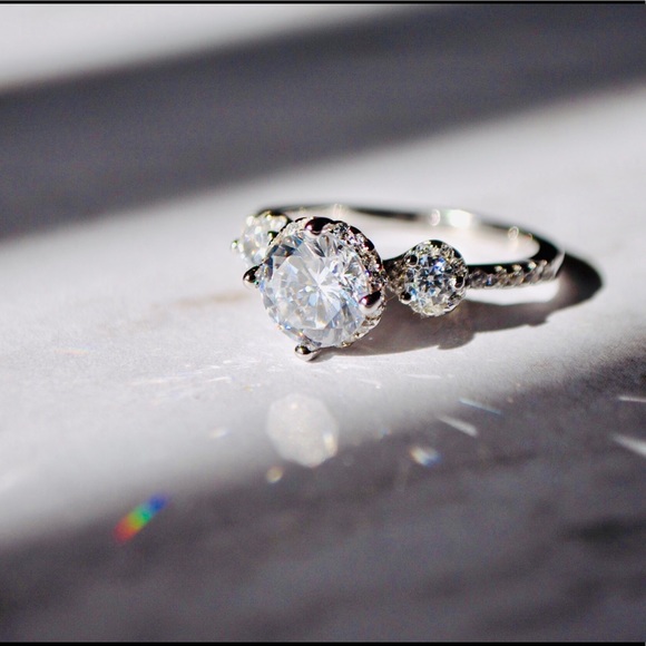 ⚡️SALE Sterling silver ring CZ ring - Picture 2 of 8